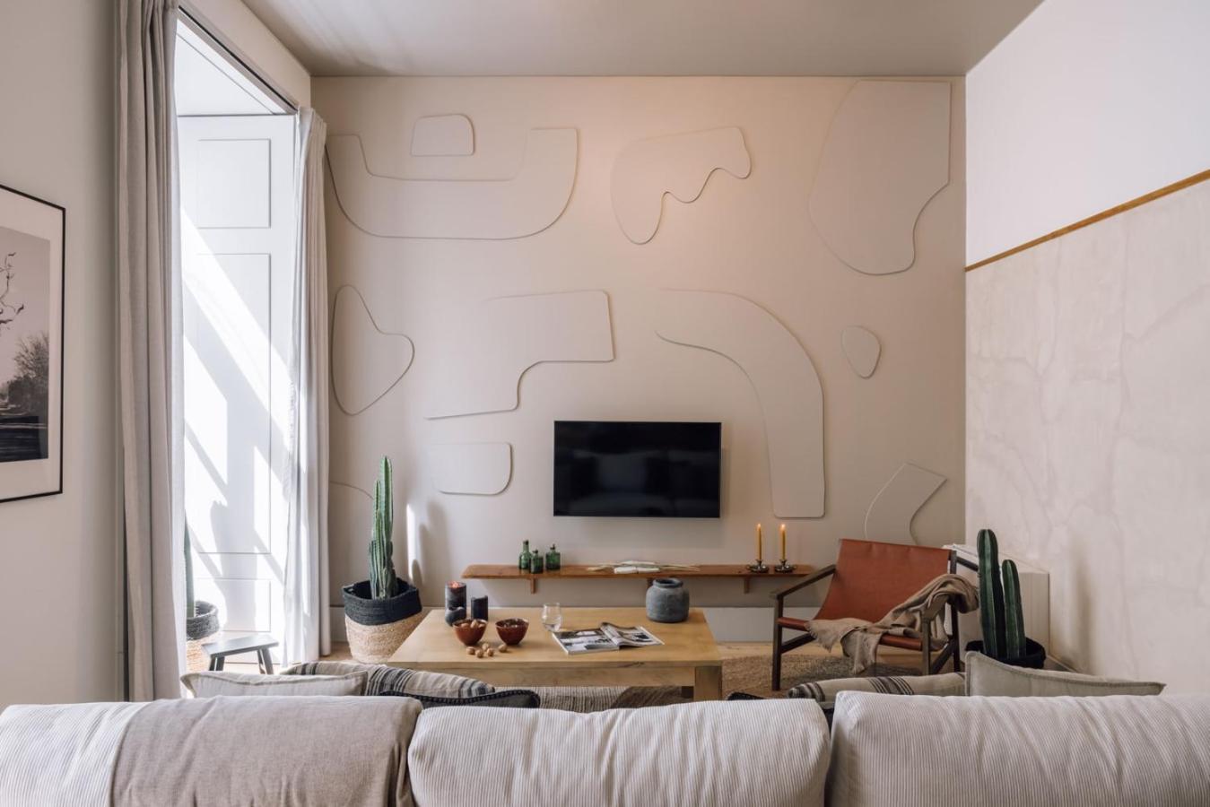 Kamour - 2 Bedrooms And Balcony In Baixa Lissabon